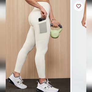 Fabletics On-The-Go PowerHold® High-Waisted Legging M Medium